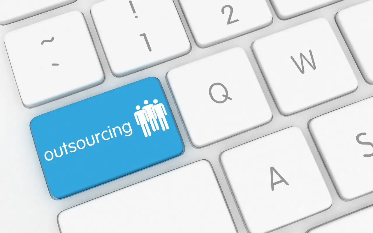 /images/outsourcing-it-services.webp
